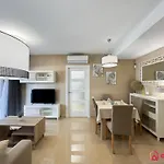 Terraza Estreno * كابانيس